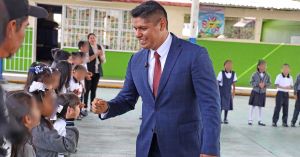 Inicia Omar Muñoz programa “Escuela Segura”