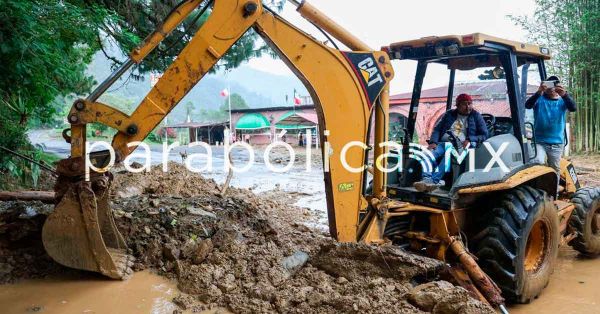 Reportan 30 mil damnificados por lluvias en Puebla; despliega Infraestructura maquinaria