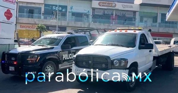 Implementan un operativo contra taxis piratas en la Atlixcáyotl