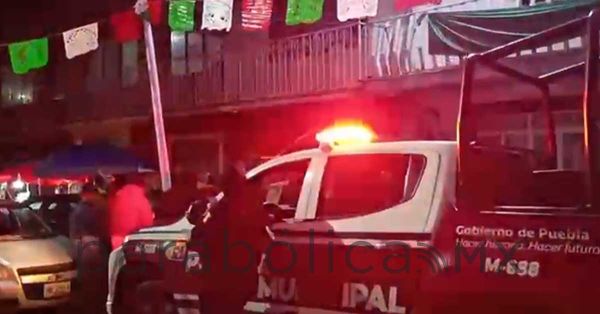 Detienen en Texmelucan a mujer que robaba cruces en panteón de Temaxcalac