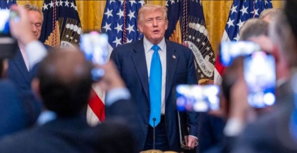 Anuncia Trump acuerdo con Corea del Sur para rebajar aranceles