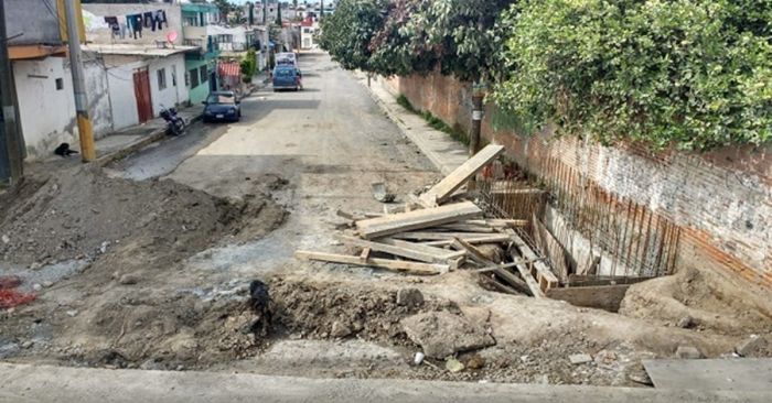 Intentan robar material de una obra en Las Carmelitas