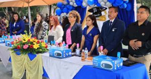 Asiste Tere Alfaro a ceremonia de clausura en primaria Emiliano Zapata