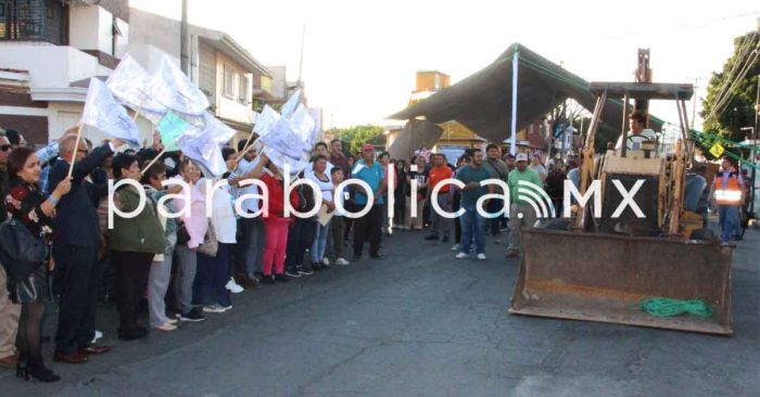 Arranca Ariadna Ayala obra en la avenida Xalpatlaco