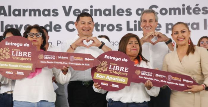 Entrega gobierno estatal centros de apoyo a mujeres en San Aparicio y Santo Tom&aacute;s Chautla