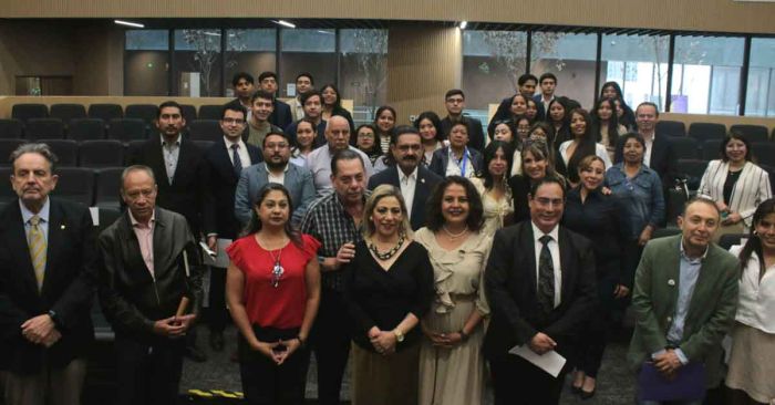Analizan en Congreso historia constitucional de Puebla