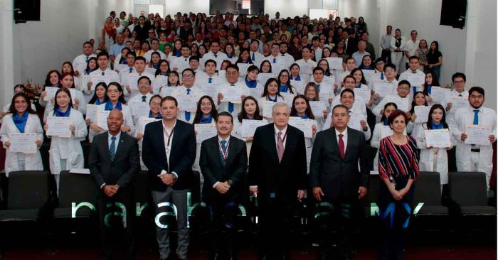 Impulsa ISSSTEP formación de médicos de pregrado con sentido humanista