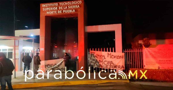 Inician paro estudiantil en el Tecnológico de la Sierra Norte en Zacatlán