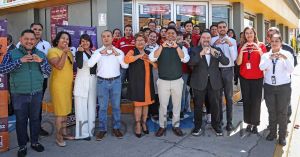 Firma Omar Mu&ntilde;oz convenio de colaboraci&oacute;n con la cadena Oxxo para la instalaci&oacute;n de &ldquo;Arcos Naranja&rdquo;