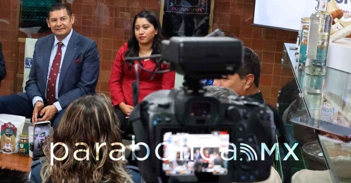 Destaca Armenta desde CDMX avance del programa de obra comunitaria