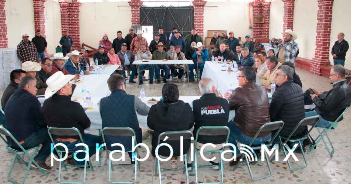 Destaca SDR acuerdo del sector cebadero y Granjas Carroll en Tepeyahualco