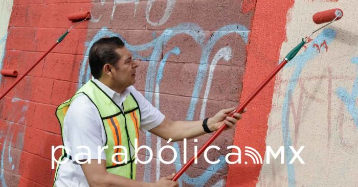 Admite Armenta error en p&uacute;blico y enmienda