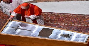 Fue Francisco el n&uacute;mero 18 de los papas que han muerto en abril