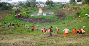 Realizan desazolve y limpieza en vasos reguladores, barrancas y ríos de la capital