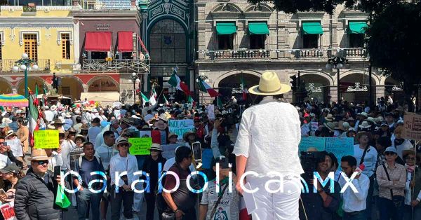 Alcanza tibia convocatoria marcha de la Generaci&oacute;n Z en Puebla