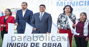 Inaugura Omar Muñoz arco techo de bachillerato &quot;Forjadores de Puebla&quot;