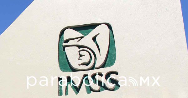 Vence adolescente de 17 a&ntilde;os a la leucemia; recibe el alta en el IMSS en La Paz