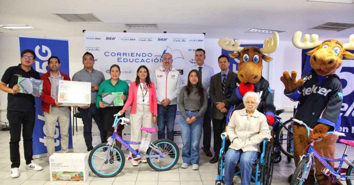 Entregan SMDIF y Fundación Telmex-Telcel apoyos a personas con discapacidad