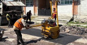 Continúa campaña de bacheo en fin de semana