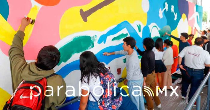 Se suman jóvenes poblanos a la Jornada Nacional de Tequios y Murales