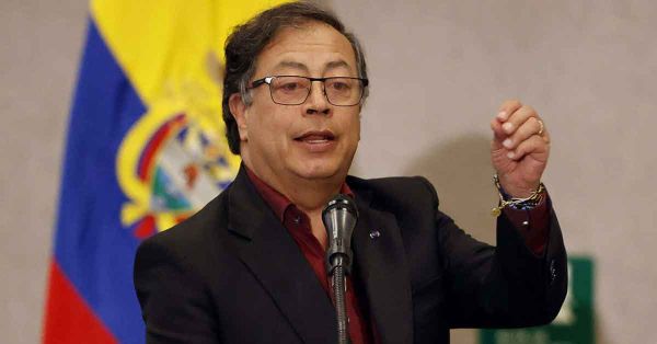 Denuncia Gustavo Petro supuestos planes para matarlo