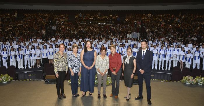 Deben ser sensibles y humanitarios los médicos: Lilia Cedillo