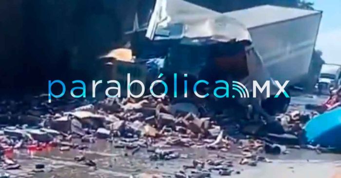Colapsan accidentes carreteras en Puebla