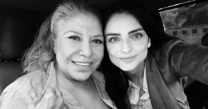Fallece la mam&aacute; de Aslinn Derbez; actriz pide respeto a su duelo