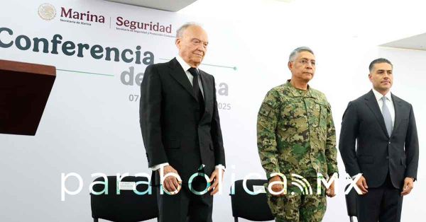 Pidi&oacute; ex secretario de Marina investigara a la red de huachicol sin importar lazos: Fiscal