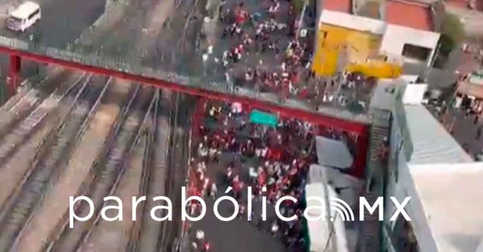 Ahorca la CNTE el AICM y otros puntos del país