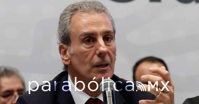 Ofrece Pepe Chedraui apoyo municipal a la rectora Lilia Cedillo