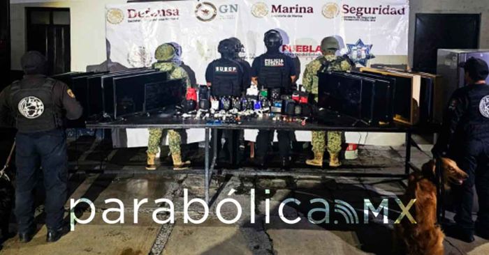 Detectan pantallas, dinero y celulares en revisi&oacute;n al penal de Tehuac&aacute;n