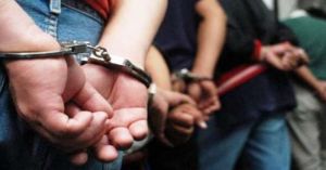 Detienen a tres hombres por robar camión con electrodomésticos