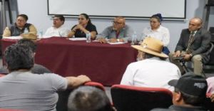 Atiende Tonantzin Fernández inquietudes por relleno sanitario