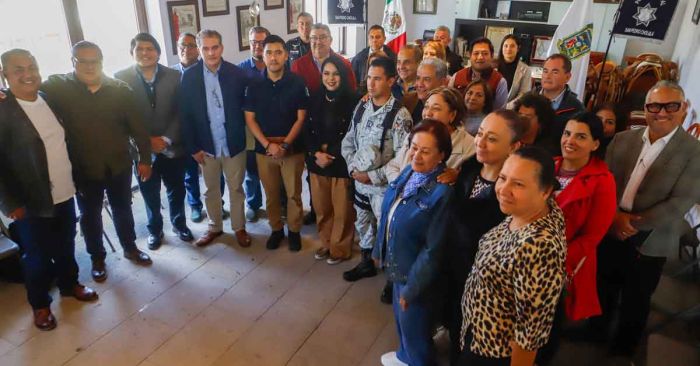 Acuerdan Tonantzin Fernández y vecinos de Zerezotla estrategias de seguridad