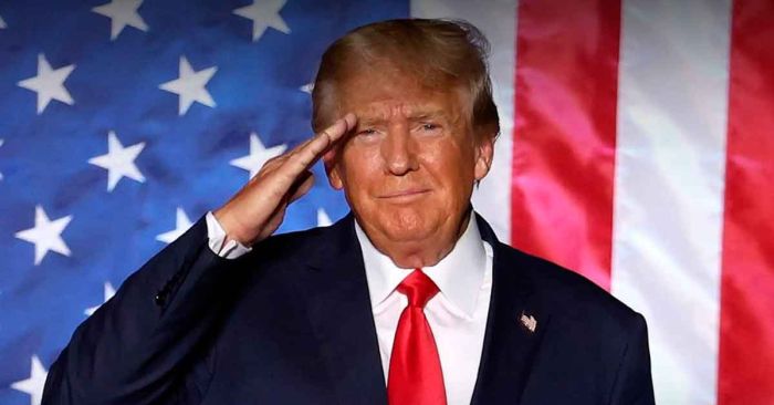 Amenaza Trump con aranceles de 200% a las farmacéuticas