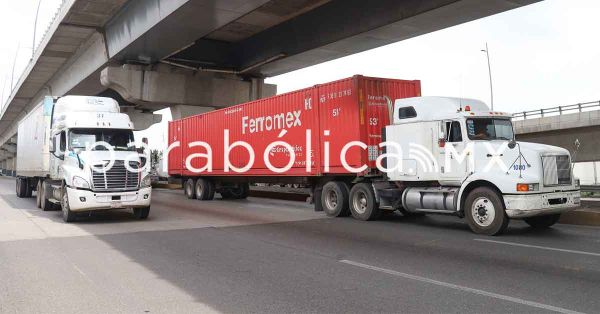 Ve Segob federal mano "partidista" detr&aacute;s de bloqueos carreteros