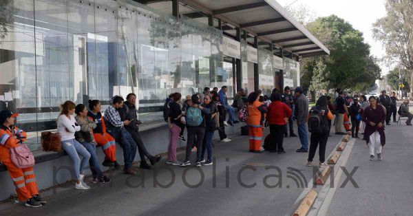 Protestan &quot;naranjitas&quot;; exigen mejores condiciones laborales