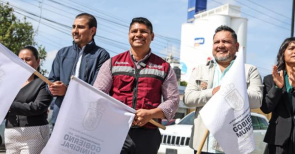 Entrega Omar Muñoz nuevas patrullas para el municipio