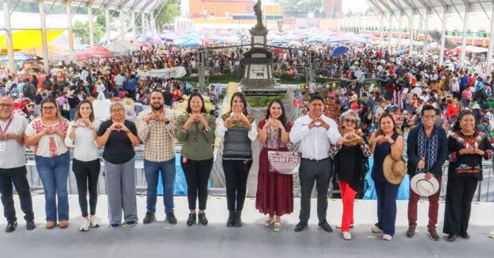 Reúne Milenario Trueque en San Pedro Cholula a más de 100 mil personas