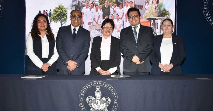 Asiste Lilia Cedillo a informe de la Facultad de Enfermer&iacute;a