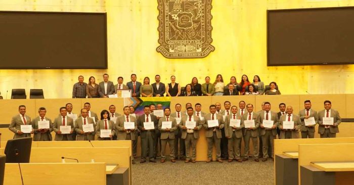 Recibe Banda Sinfónica de Texmelucan reconocimiento del Congreso de Puebla