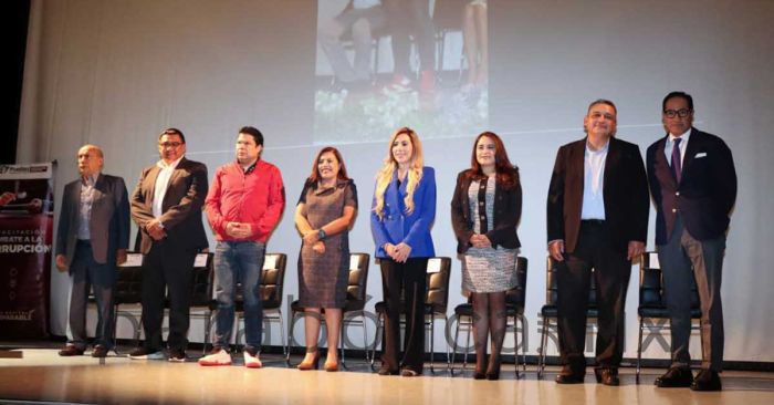 Capacitan a servidores p&uacute;blico en "Combate a la Corrupci&oacute;n"