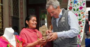 Recorren Pepe Chedraui y MariElise Budib Cumbre Iberoamericana de Artesanías