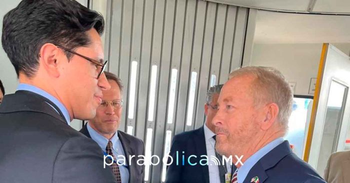 Llega entre diferendos a México el nuevo embajador de Estados Unidos