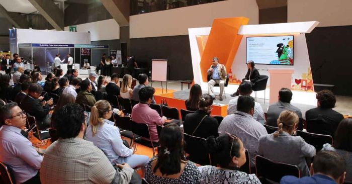 Presenta IMACP ponencia sobre la cultura como derecho humano