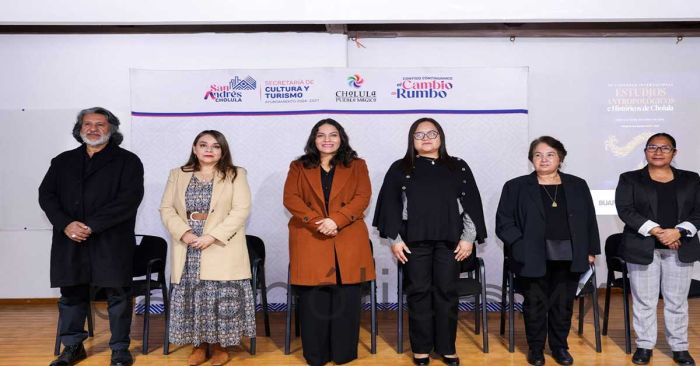 Fortalece Lupita Cuautle vínculo entre identidad cultural y academia en San Andrés Cholula