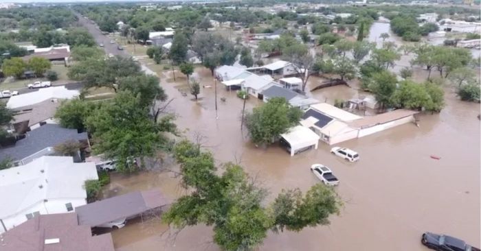 Confirman muerte de un mexicano por inundaciones en Texas
