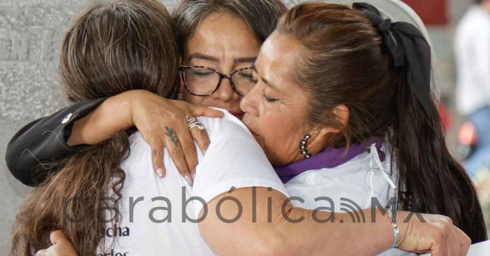Se reúne Alejandro Armenta con colectivos de búsqueda