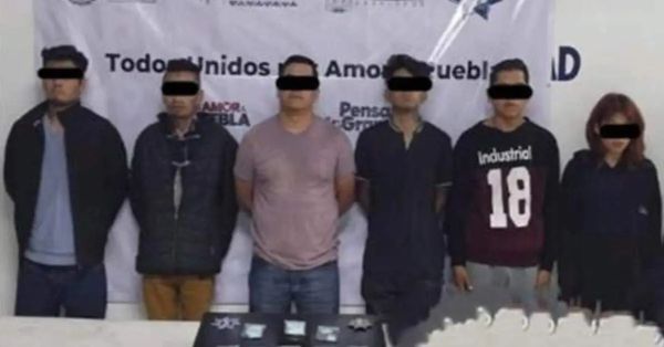 Detienen a Danna y su banda por narcomenudeo y robo de vehículo en Tehuacán